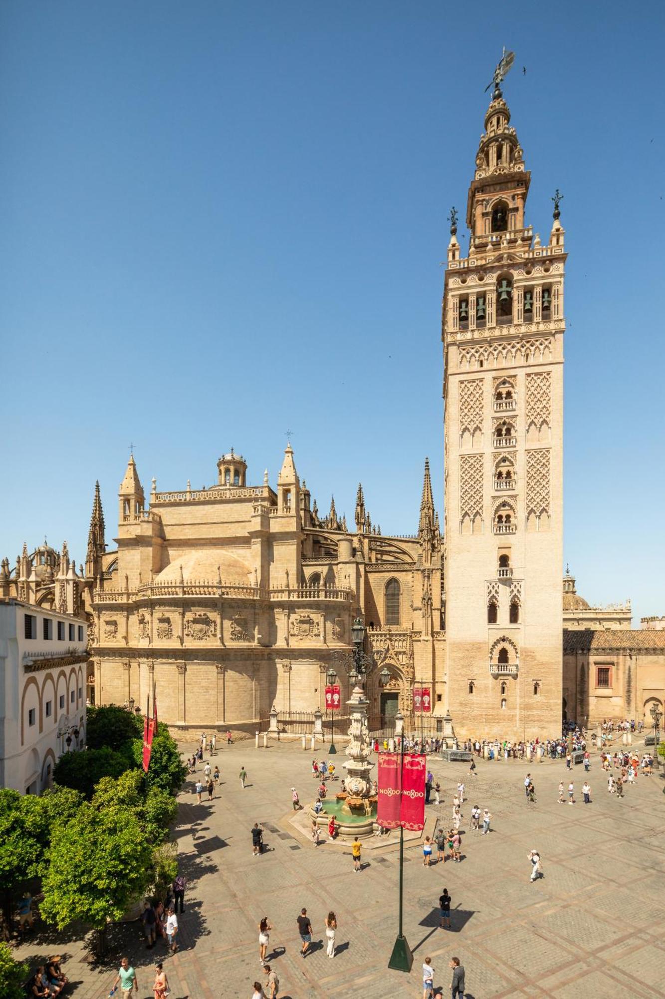Lujoso Apartamento A Los Pies De La Catedral Seville Ngoại thất bức ảnh